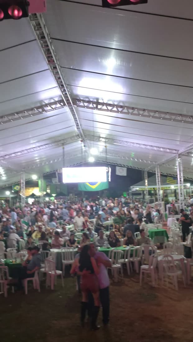 Público da Queima do Alho